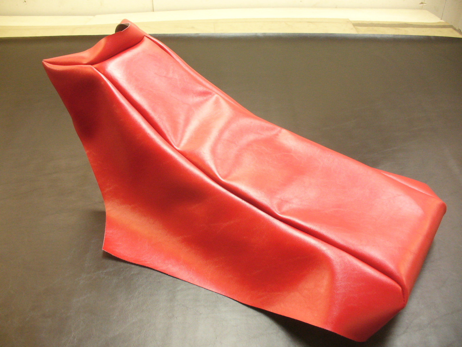 1988-1991 YAMAHA SNOSCOOT *RED* SNOWMOBILE SEAT COVER *NEW* - Tskinz